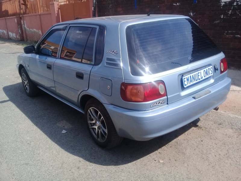 Manual Toyota Tazz 2004 for sale