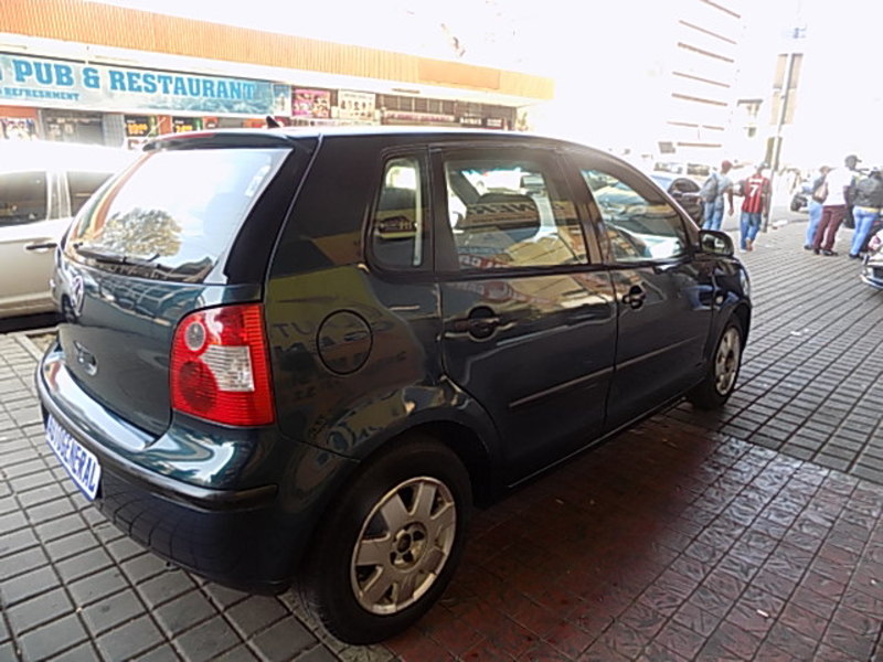 Manual Volkswagen Polo 2004 for sale
